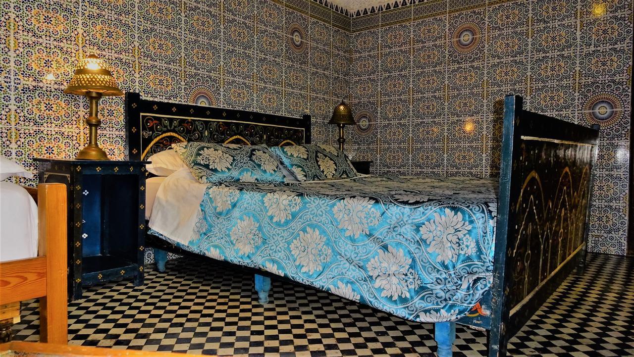 Riad Razane Fez Buitenkant foto
