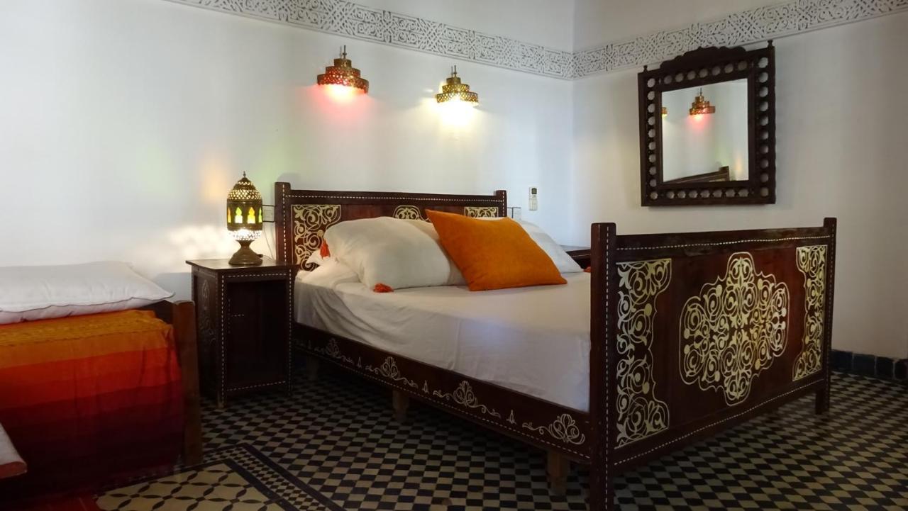 Riad Razane Fez Buitenkant foto